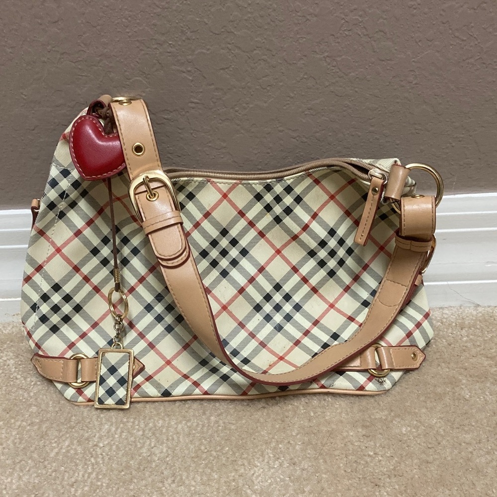 Chic Plaid Shoulder Bag with Tan Accents